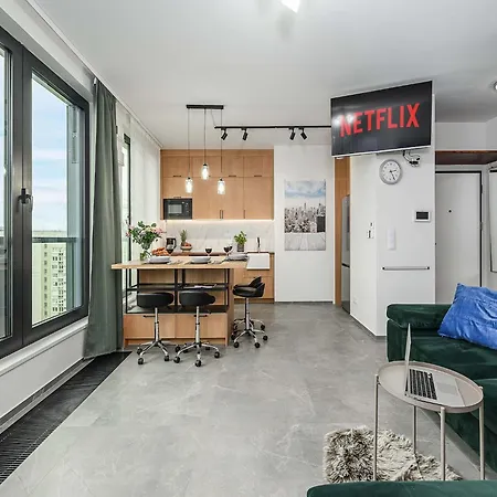 Flat With Balcony Βαρσοβία